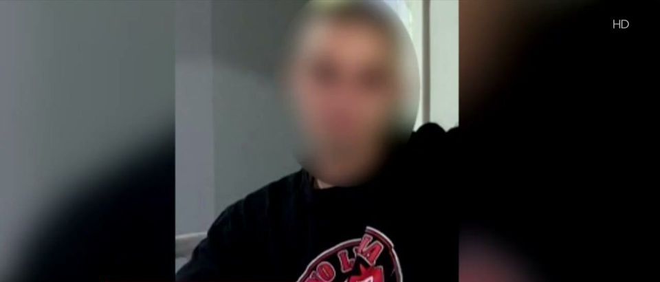 Ο πατέρας του 18χρονου μίλησε για πρώτη φορά – «Τον ‘έδωσε’ ο κουμπάρος μας που συνεργάζεται με τράπερ»