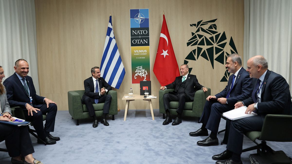 Στο τραπέζι μεταναστευτικό και θέματα ασφαλείας – Συνάντηση Ερντογάν με τον Υπουργό μετανάστευσης