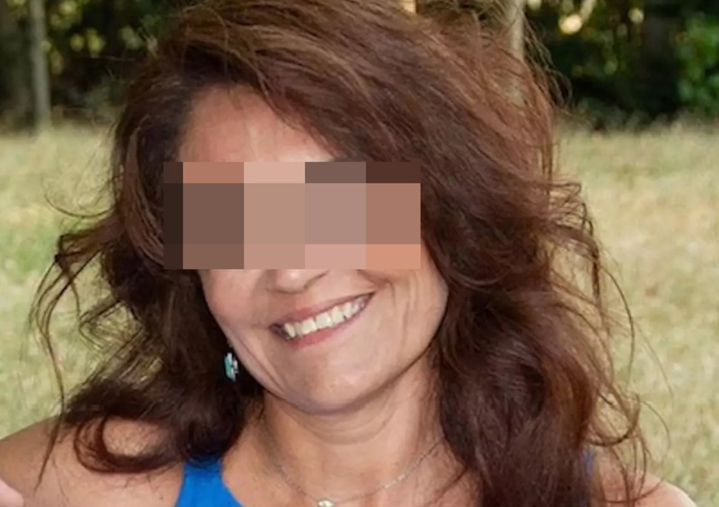 “Ξεψύχησε στην αγκαλιά του γιου της”, λέει ο πρώην σύζυγος της 50χρονης που την κατασπάραξαν τα σκυλιά