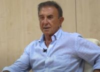 Αργύρης Παπαργυρόπουλος: Η τράπεζα μου πήρε 550.000 ευρώ από το μαγαζί μου στο Κολωνάκι Αργύρης Παπαργυρόπουλος: Η τράπεζα μου πήρε 550.000 ευρώ από το μαγαζί μου στο Κολωνάκι