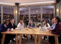 Συνάντηση Μητσοτάκη με γονείς παιδιών με αναπηρία: Τα 4 σημεία που έδωσαν έμφαση Συνάντηση Μητσοτάκη με γονείς παιδιών με αναπηρία: Τα 4 σημεία που έδωσαν έμφαση