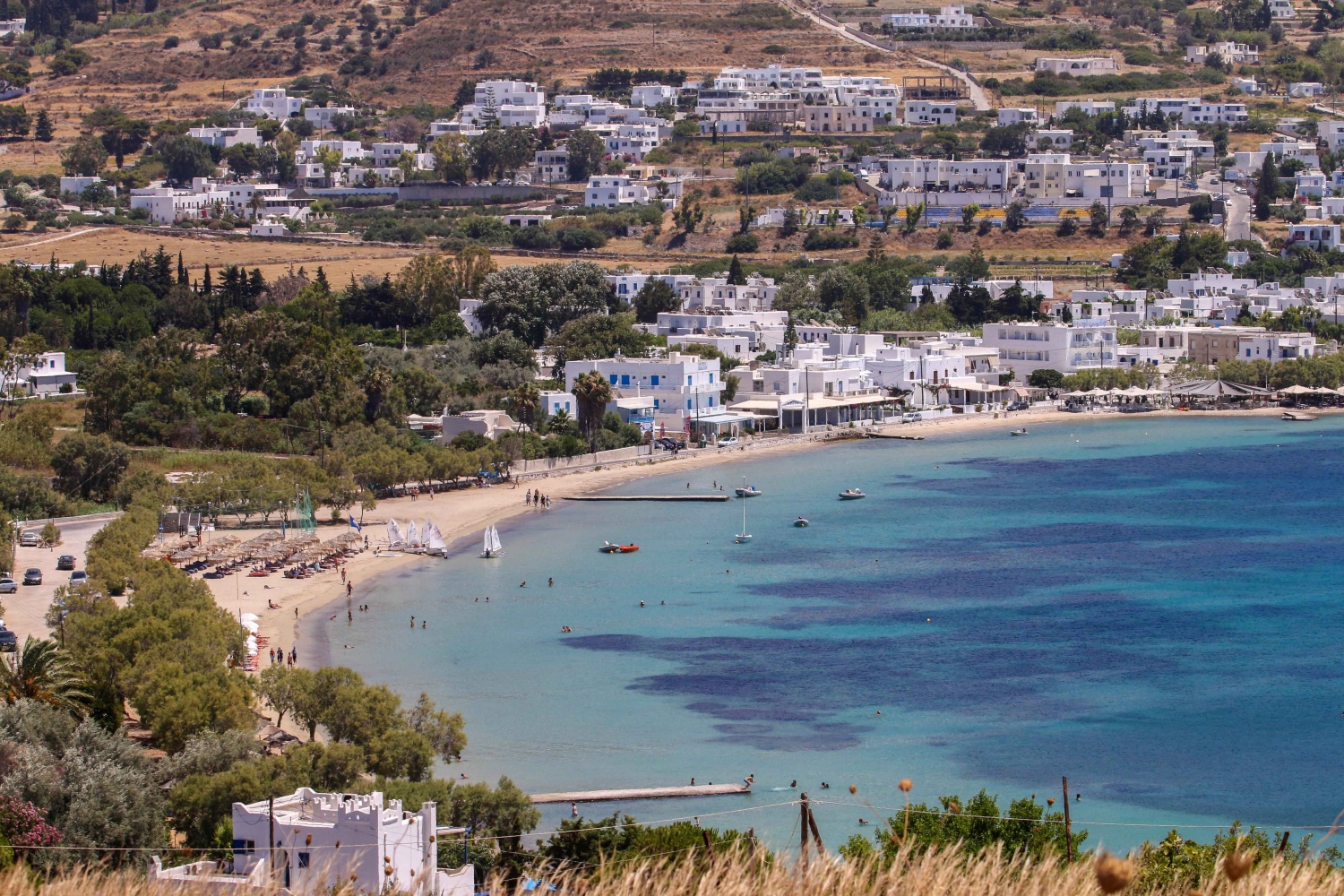 Πώς η Πάρος εξελίσσεται σε… νέα Μύκονος