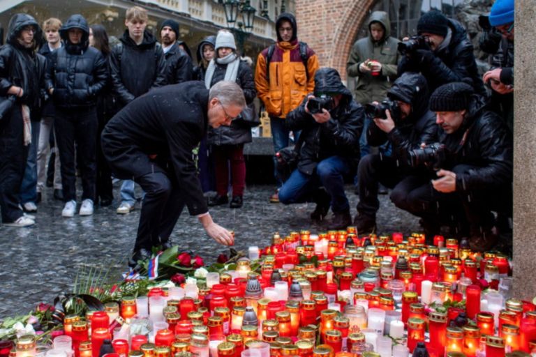 Πράγα πυροβολισμοί: Σε συναγερμό οι Αρχές στην Πράγα μετά το χθεσινό μακελειό [vid]