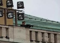 Μακελειό στην Πράγα: Η στιγμή που ο μακελάρης ανοίγει πυρ – Δείτε βίντεο