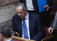 Βουλή: Καταψήφισε την τροπολογία για τους μετανάστες ο Αντώνης Σαμαράς – ”Ό,τι είχα χρέος να πω, το είπα”