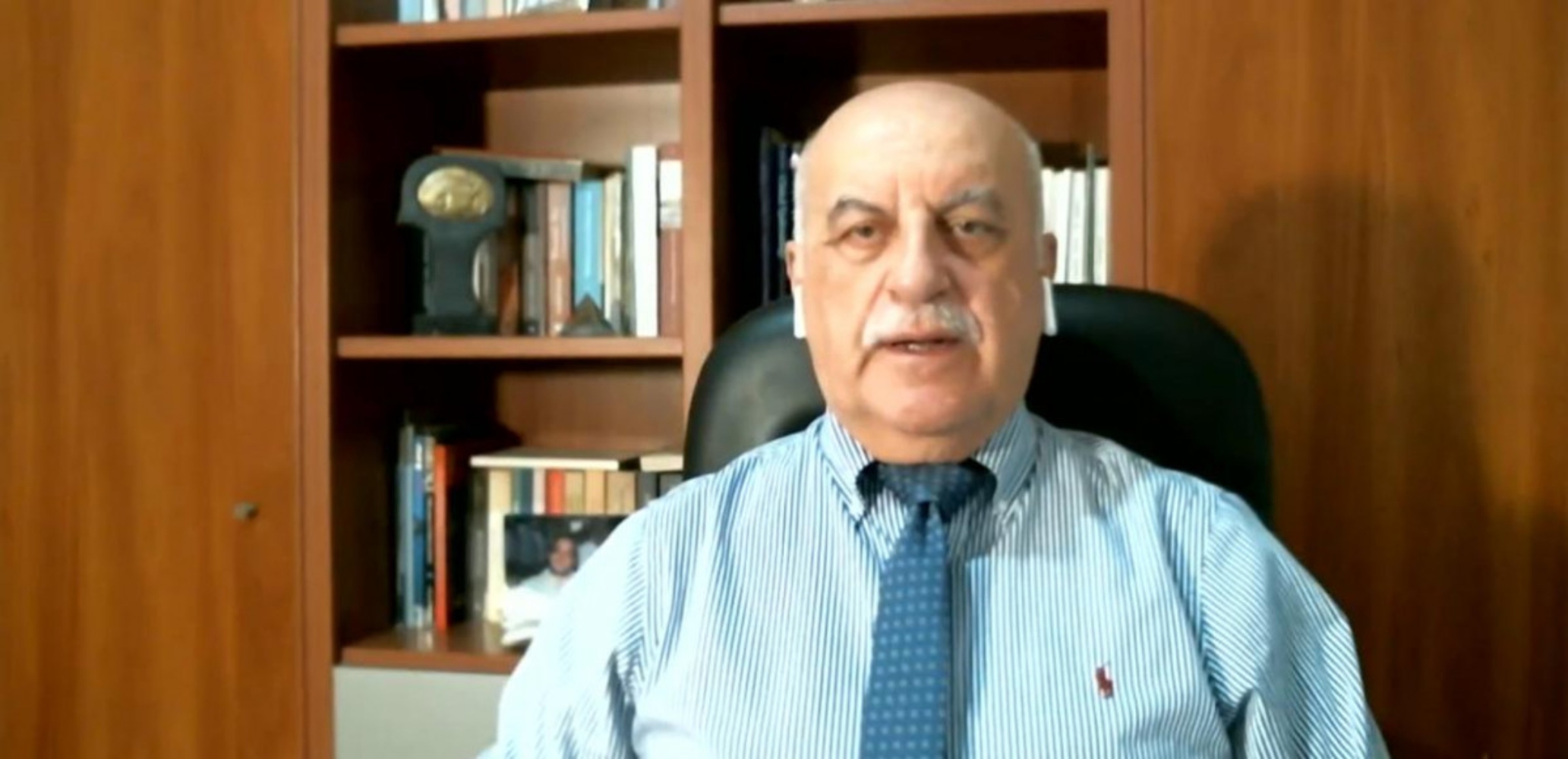 Τζανάκης για “λευκό πνεύμονα”: Μάλλον δεν είναι νέος ιός, τι συμβαίνει στην Κίνα [vid]