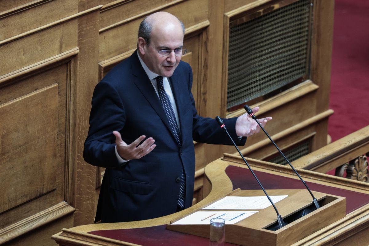 O Χατζηδάκης στη συνεδρίαση του ECOFIN, στις Βρυξέλλες