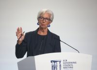 Κριστίν Λαγκάρντ: Καμία συζήτηση στο Δ.Σ. για μείωση των επιτοκίων