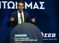 ΣΥΡΙΖΑ: Σε αναζήτηση νέων αριστερών ακροατηρίων