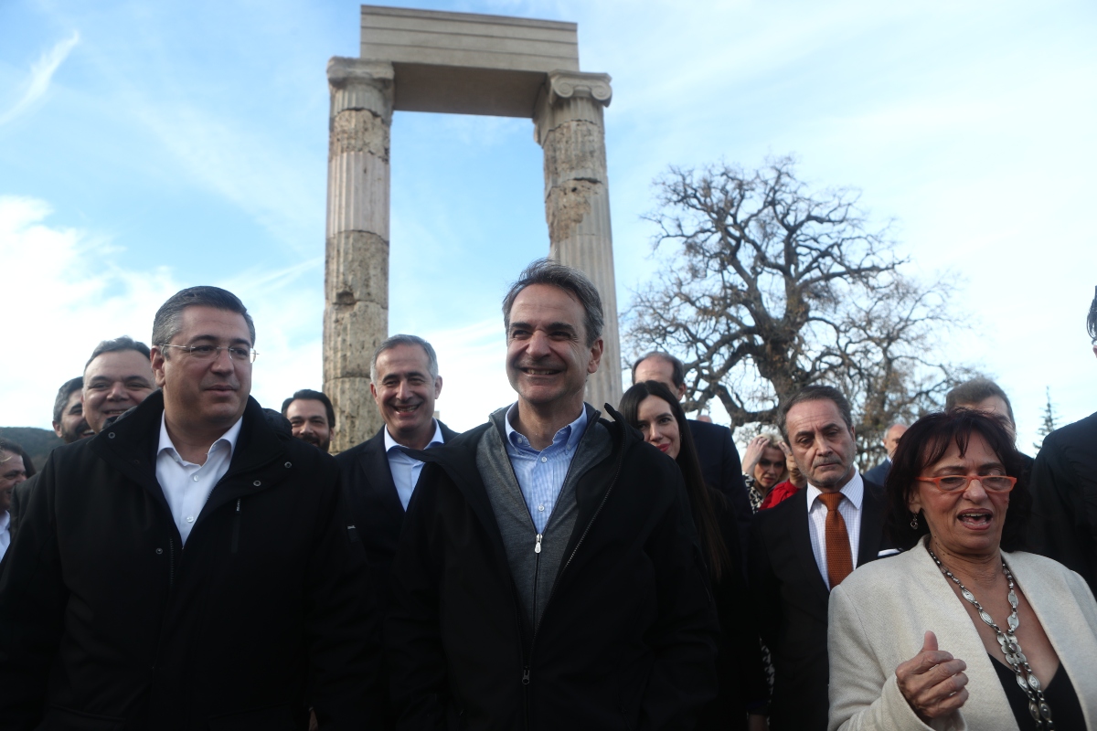 Μητσοτάκης: Παγκόσμιας σημασίας η αναστήλωση του ανακτόρου στις Αιγές