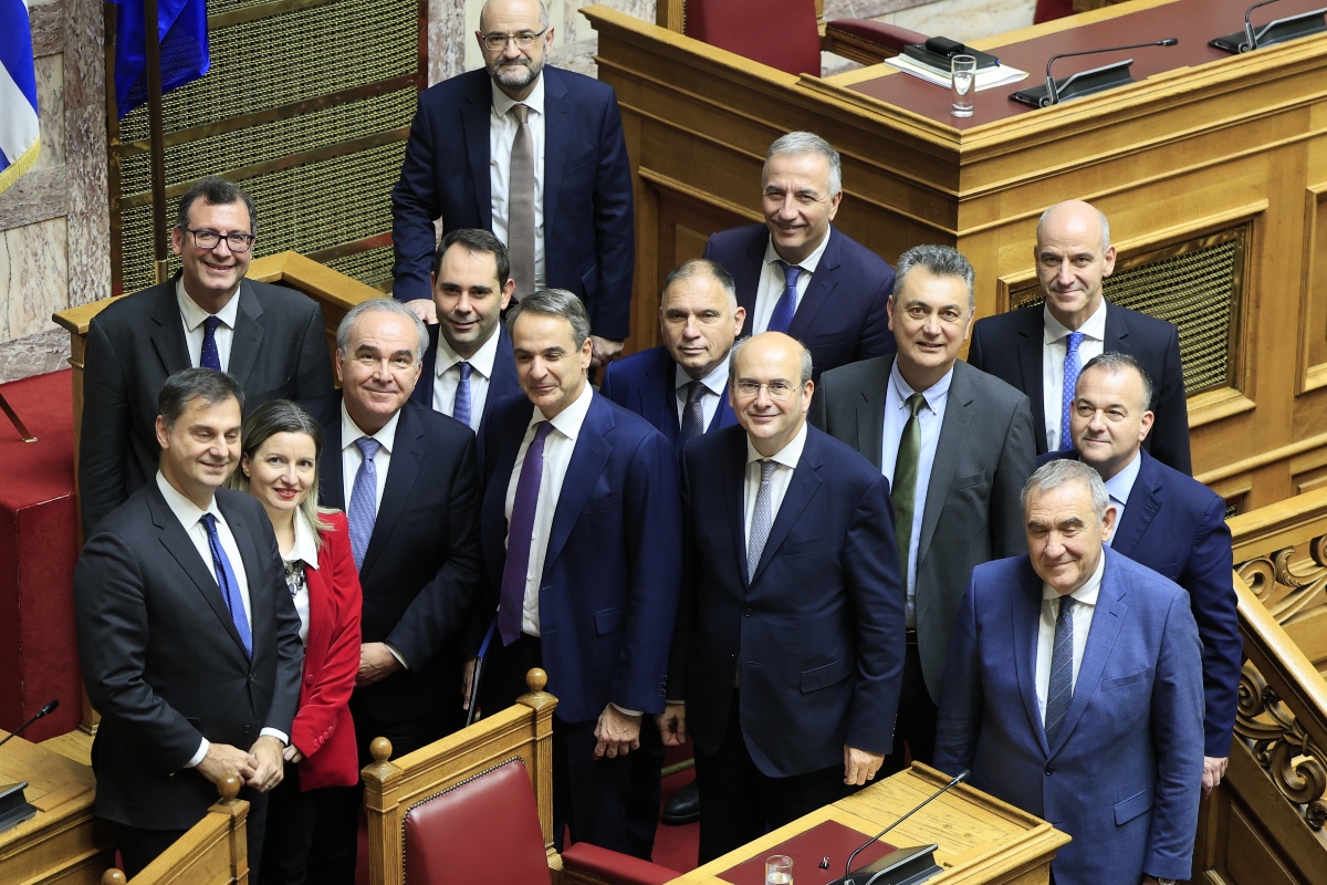 Ανεβάζει “στροφές” η κυβέρνηση
