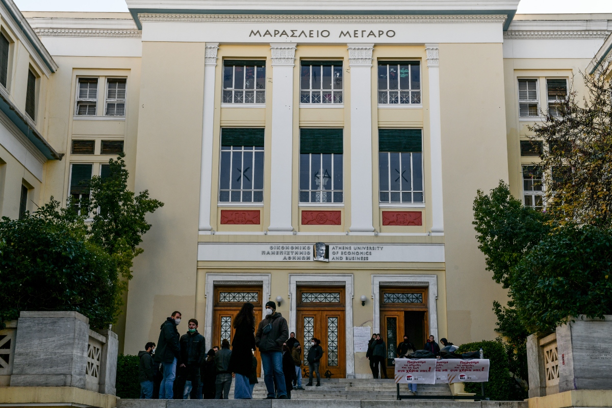 Η χρηματοδότηση της Υγείας και Παιδείας παραμένει χαμηλότερη σε σύγκριση με τις κρατικές δαπάνες