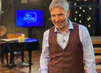 Θοδωρής Αθερίδης: «Μην τολμάτε να παίρνετε δώρα στις γυναίκες εκτός και αν είναι μονόπετρα»
