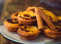 Pastel de Nata: Τι είναι τα πορτογαλικά ταρτάκια που ξετρέλαναν την Έμα Στόουν