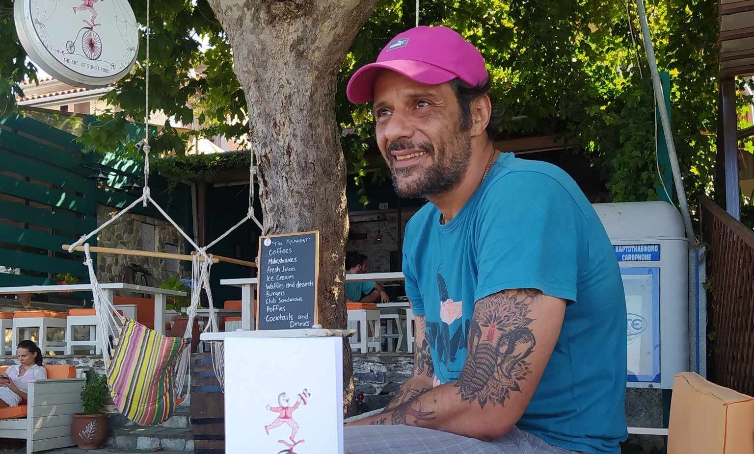 Γιώργος Σεϊταρίδης: Η νέα του ζωή στο Πήλιο πως άφησε την Αθήνα για να φτιάχνει μέλι
