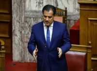 Άδωνις για covid: Όχι πανικός αλλά εγρήγορση