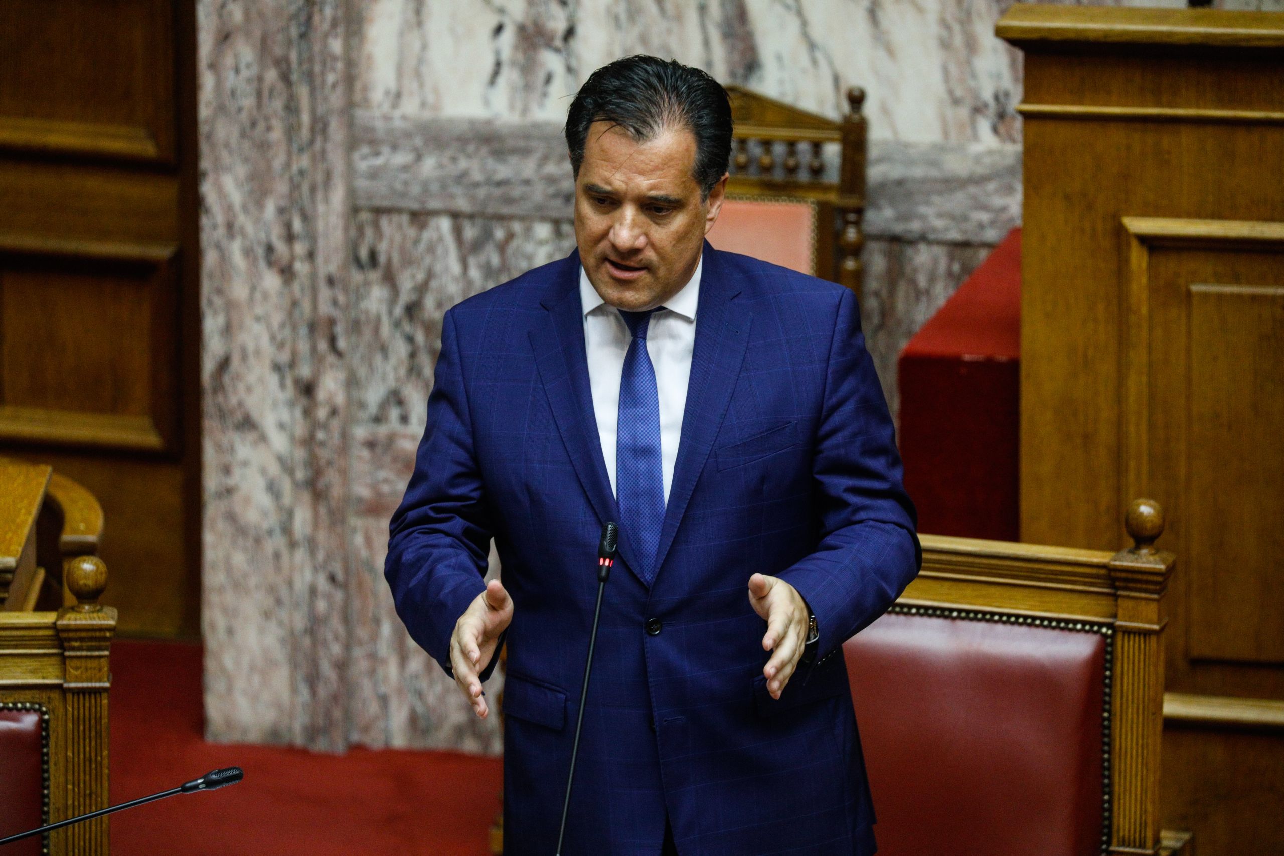 Άδωνις για covid: Όχι πανικός αλλά εγρήγορση