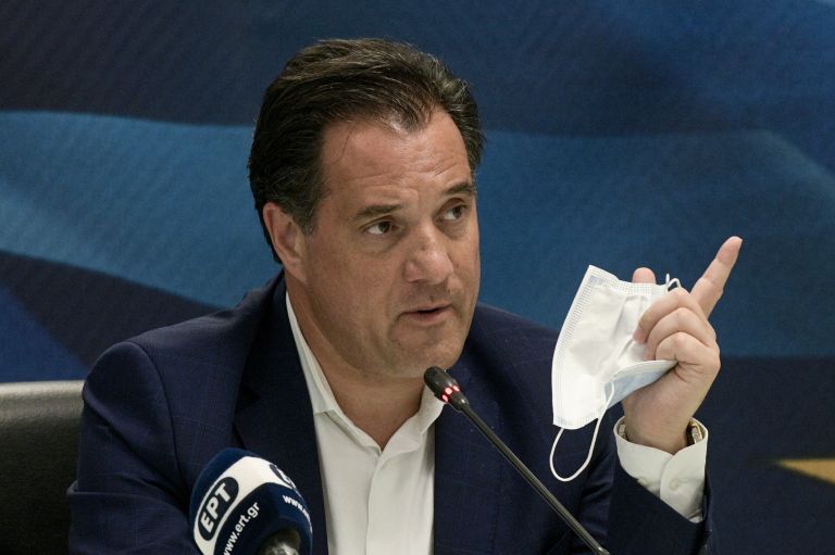 Greek Government Prioritizes Vaccinations for Vulnerable Groups, Recommends Updated COVID-19