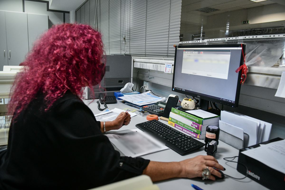 ΑΑΔΕ: Μόνιμο πλέον το… «φορολογικό διαζύγιο» για συζύγους – Τα οφέλη και οι παγίδες