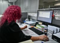Ποιοι και πόσα χρωστάνε στην εφορία