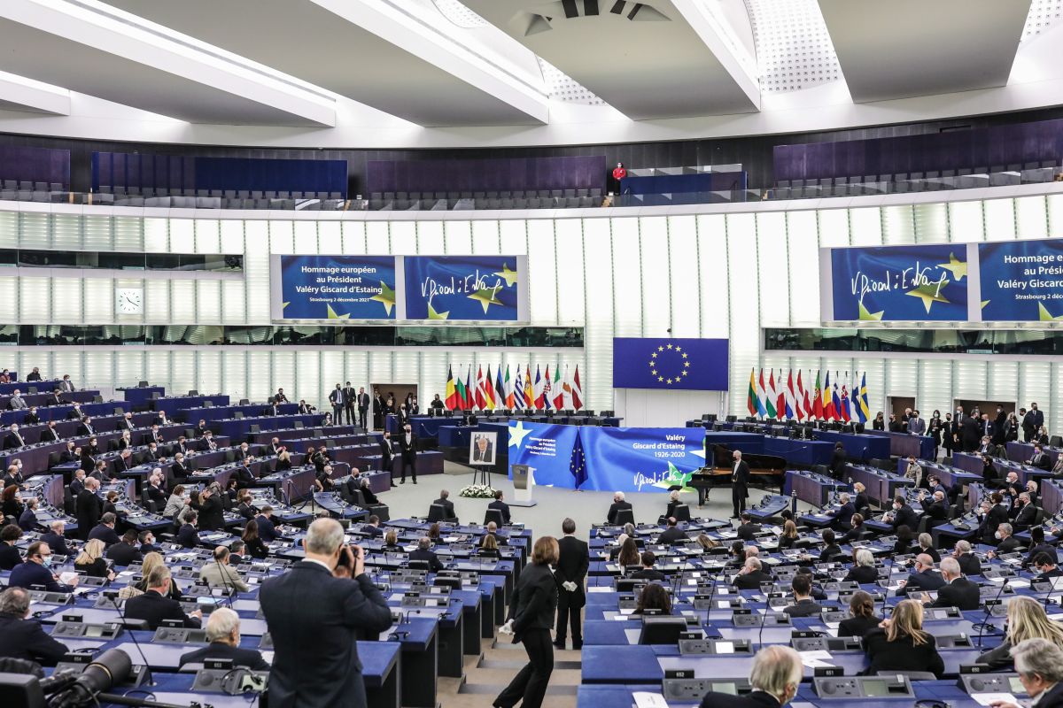 Την κατάσταση του κράτους δικαίου και της ελευθερίας του Τύπου στην Ελλάδα θα εξετάσει αύριο η Κομισιόν