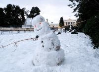 Πότε ξεκινάει το νέο κύμα κακοκαιρίας που θα φέρει χιόνια και στην Αττική