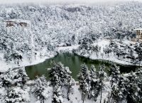 Έρχεται κύμα κακοκαιρίας με χιόνια και τσουχτερό κρύο