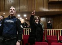 Spiegel: Το παράδειγμα της Ελλάδας κατά της ακροδεξιάς