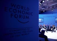 Νταβός: Οι κίνδυνοι και η νέα δυναμική της παγκόσμιας οικονομίας