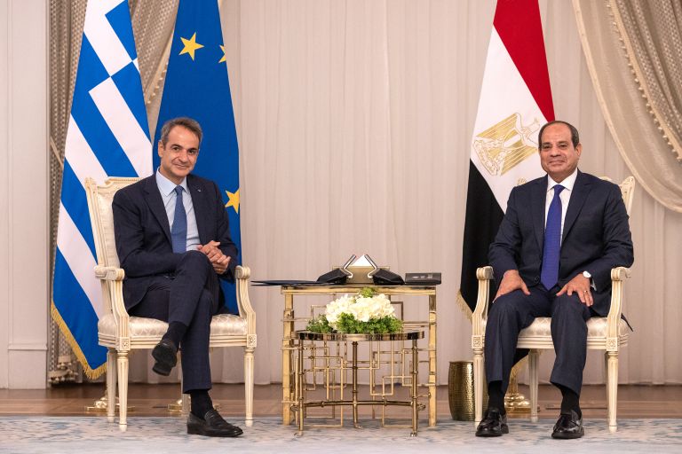 Mitsotakis expresses concern over Gaza Lebanese-Israeli borders situation in call with Egyptian President
