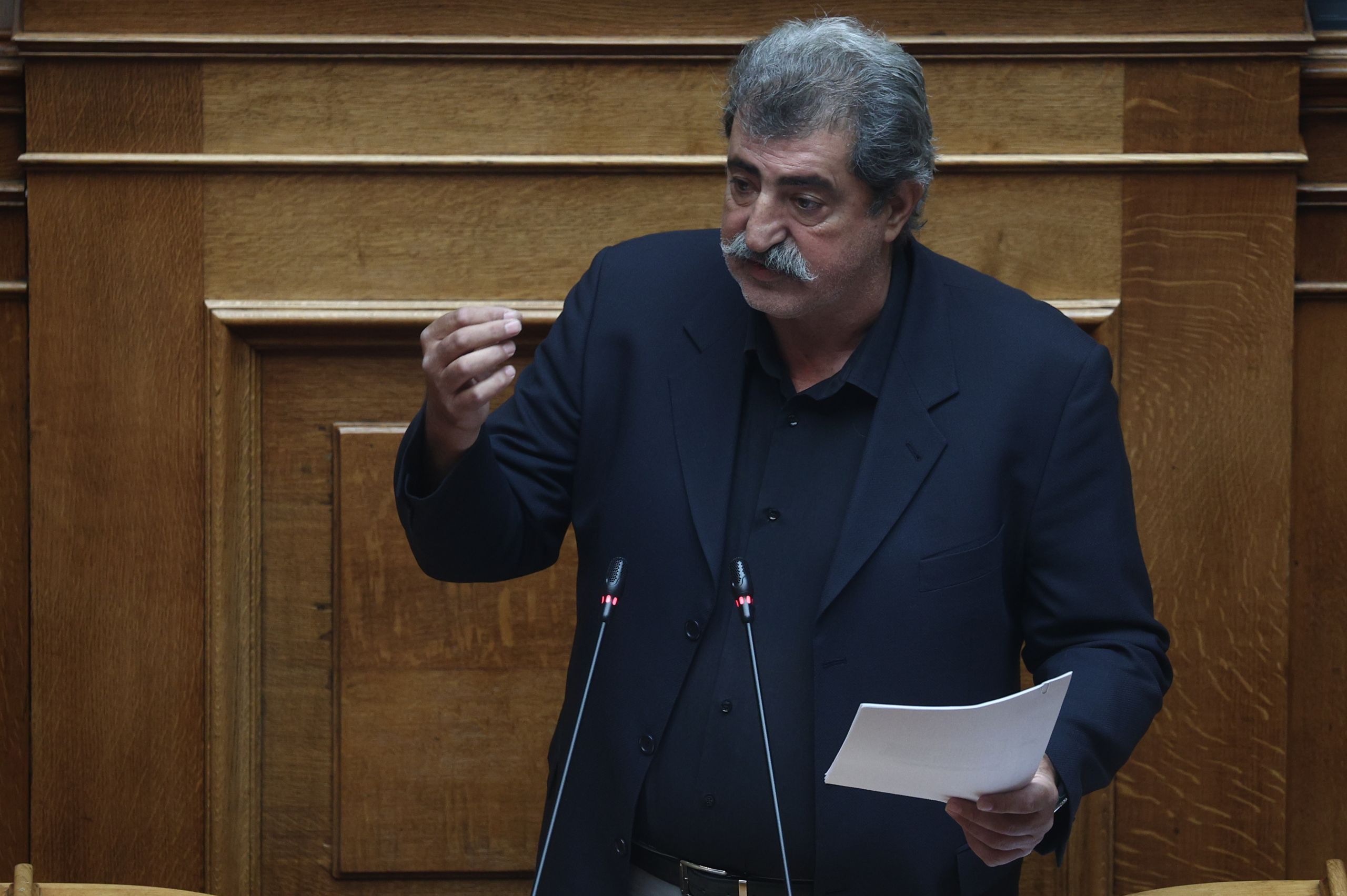 Η ειρωνεία του Παύλου Πολάκη στους δημοσιογράφους – Εξαιρετική χαρακτήρισε όμως το συνέδριο στις Σπέτσες