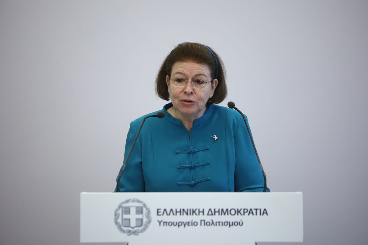Μενδώνη: Τεράστια η ιστορική και αρχαιολογική αξία του Ανακτόρου του Φιλίππου Β΄ στις Αιγές