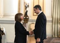 Σακελλαροπούλου: Πρωτοχρονιάτικες ευχές με την πολιτική, στρατιωτική και εκκλησιαστική ηγεσία