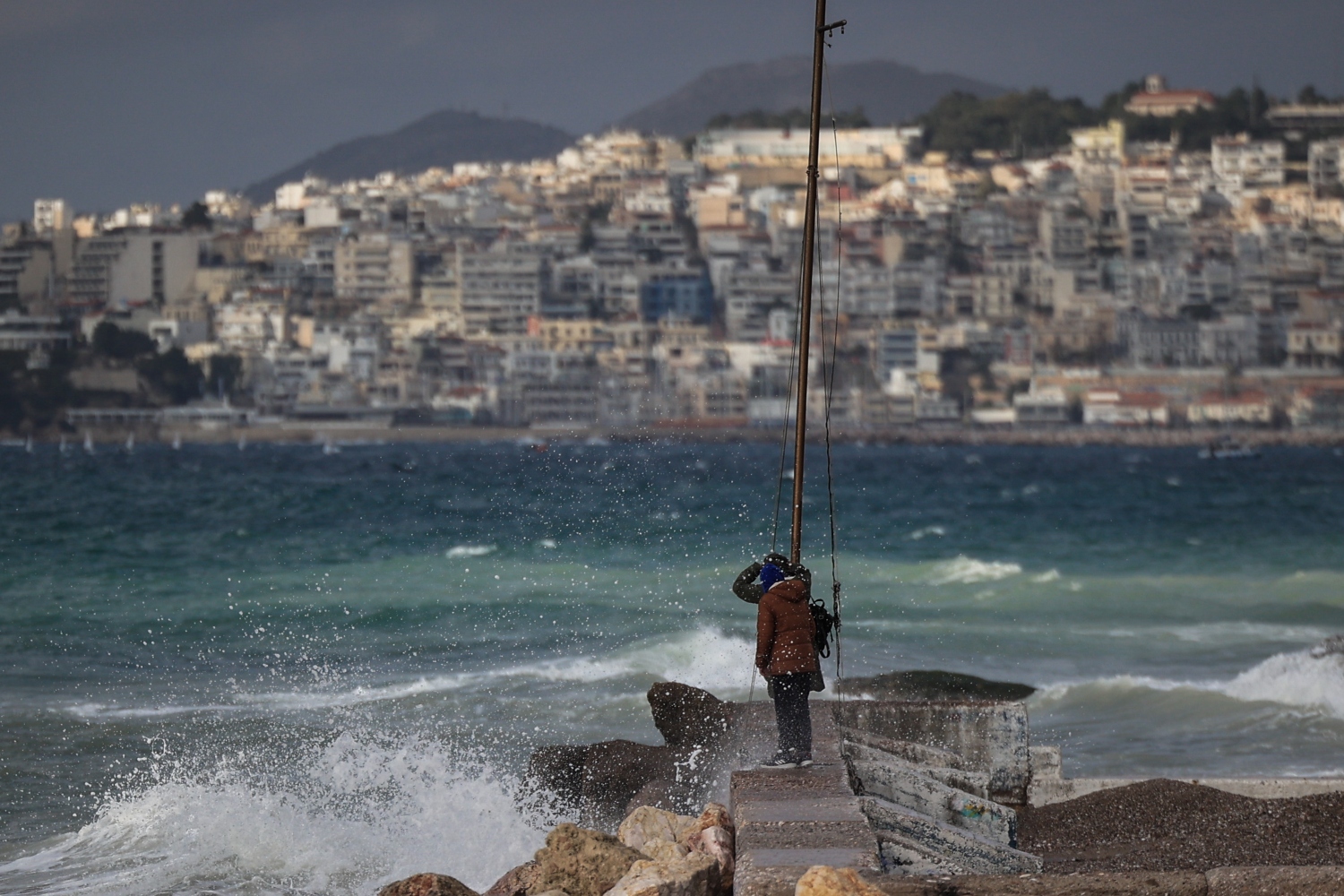 Καιρός: Νέο έκτακτο δελτίο από την ΕΜΥ – Στο κόκκινο 7 περιοχές [vid]