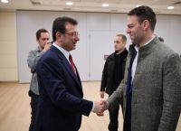 Ο Κασσελάκης συναντήθηκε με τον Εκρέμ Ιμάμογλου στην Κωνσταντινούπολη