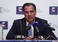 Live η ενημέρωση της πολιτικής ηγεσίας του υπ. Υγείας για την πορεία του κορονοϊού [vid]