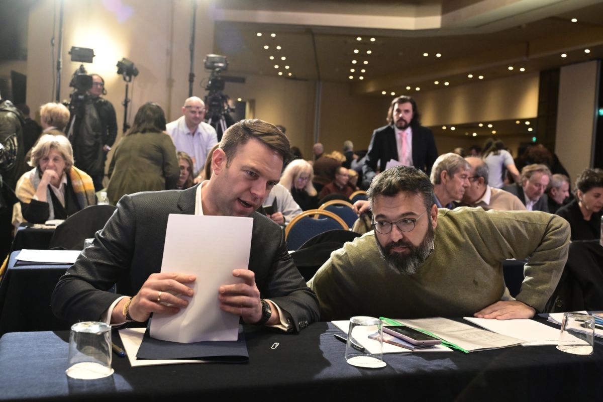Δεύτερη ημέρα συνεδρίασης της Κεντρικής Επιτροπής ΣΥΡΙΖΑ-ΠΣ – Το αυστηρό μήνυμα Κασσελάκη