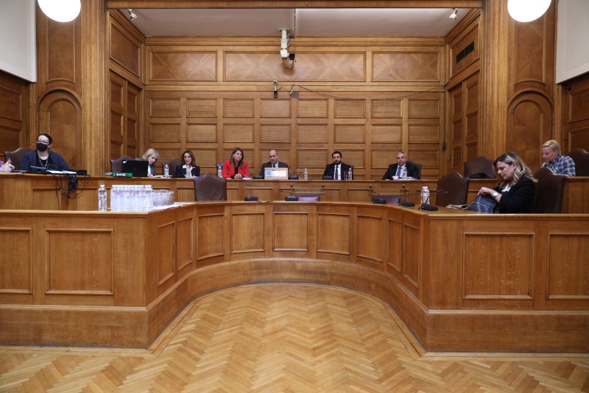 Το πόρισμα της ΝΔ για τα Τέμπη: Τα επτά μοιραία λάθη του σταθμάρχη και των μηχανοδηγών
