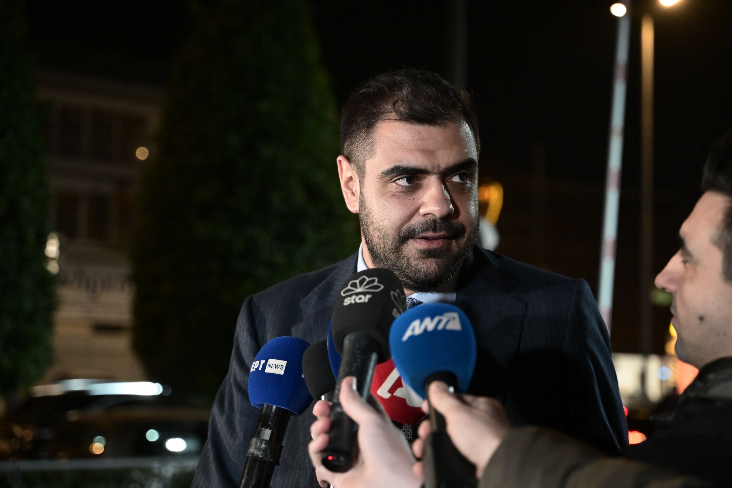 Nέα Δημοκρατία: Δεύτερος κύκλος ενημέρωσης των βουλευτών για τα ομόφυλα ζευγάρια