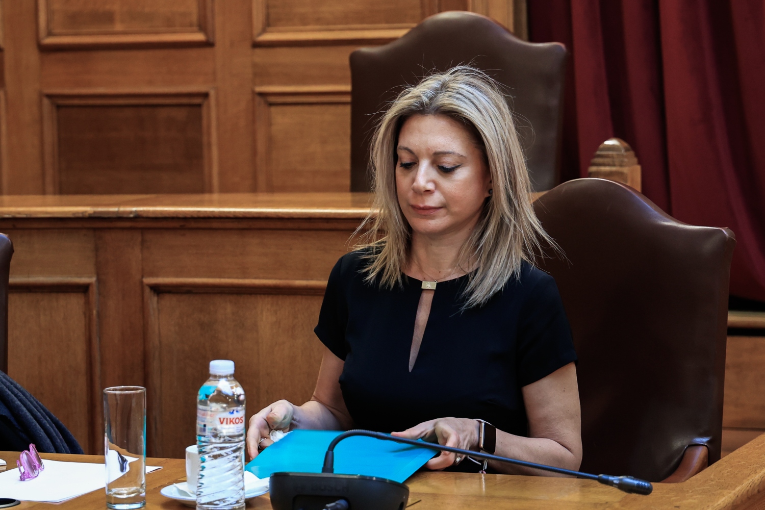 Τέμπη: Συγκλόνισε στην Εξεταστική, μάνα που έχασε την κόρη της-Παρακαλούσαμε να είναι τραυματισμένα,όχι νεκρά