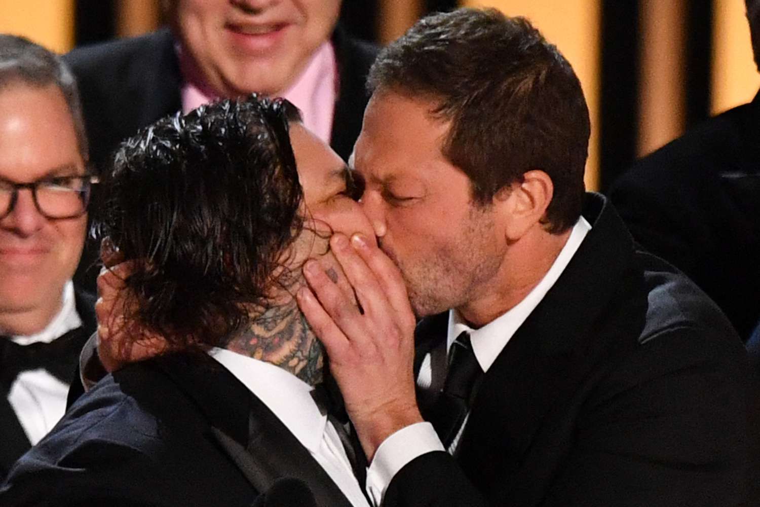Emmy: Το καυτό φιλί διαρκείας των πρωταγωνιστών του The Bear στη σκηνή