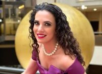 Φωτεινή Δάρρα: “Το μόνο σίγουρο είναι ότι θα μεγαλώσεις οπότε ας το χαρείς”
