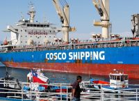 Cosco: Ο «κολοσσός» αναστέλλει τη διέλευση των πλοίων του προς το Ισραήλ μέσω της Ερυθράς Θάλασσας