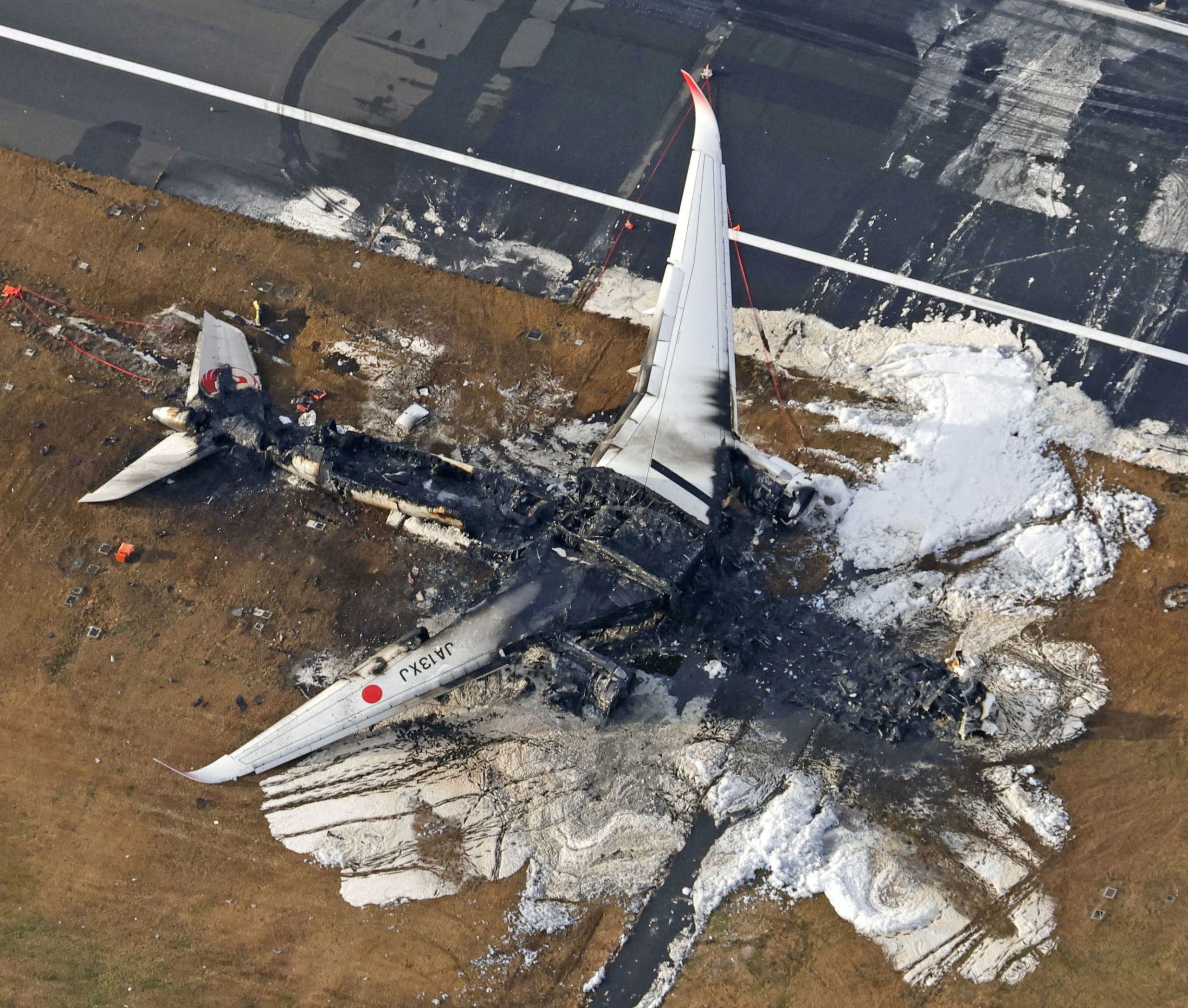 Japan Airlines: Πάνω από 100 εκατ. δολ. είναι το κόστος της μοιραίας σύγκρουσης
