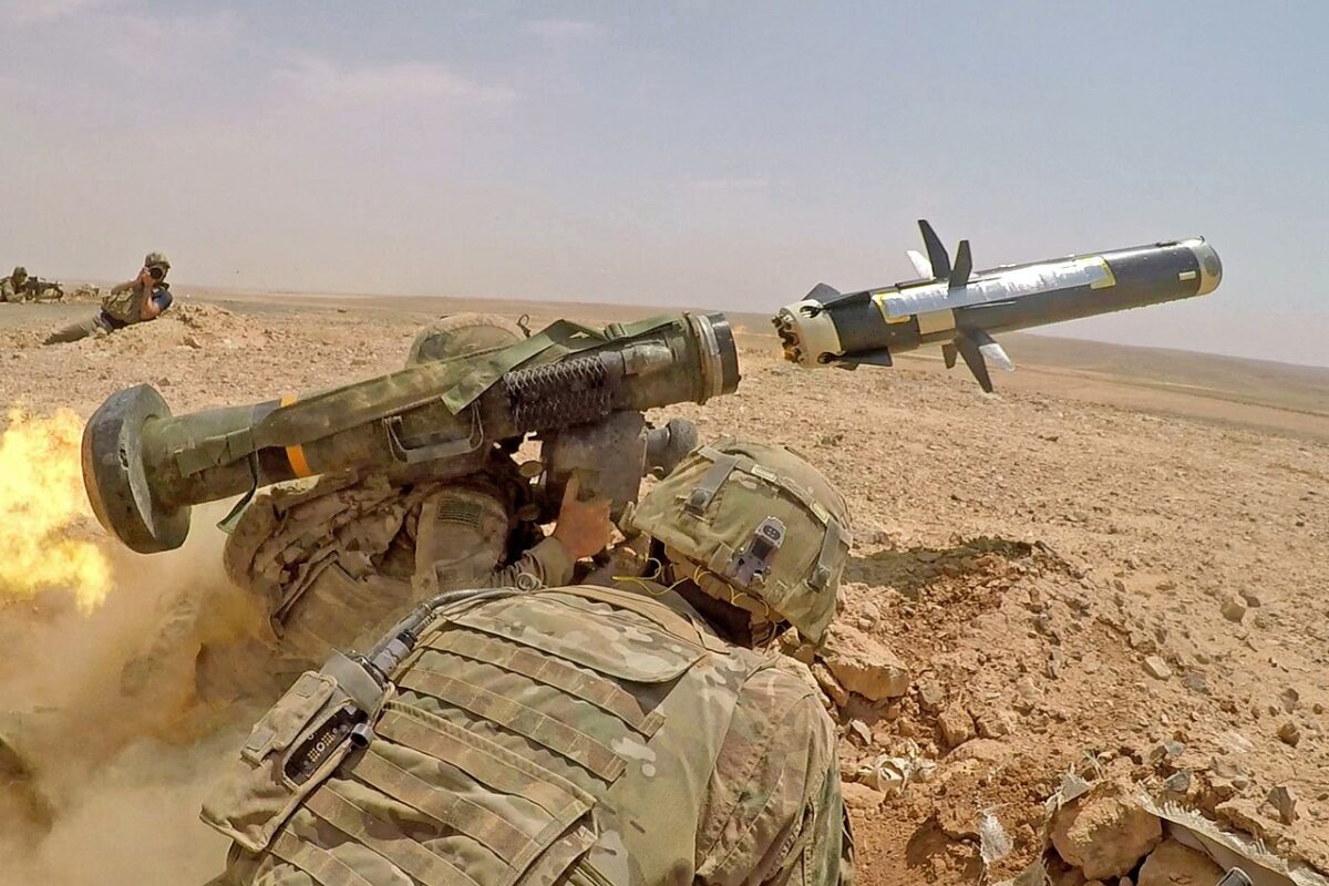 Οι ΗΠΑ δίνουν πυραύλους Javelin στο Κόσοβο και προκαλούν ανησυχία στη Σερβία