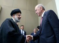 Στην Άγκυρα ο Ιρανός πρόεδρος – Συνάντηση με τον Ερντογάν
