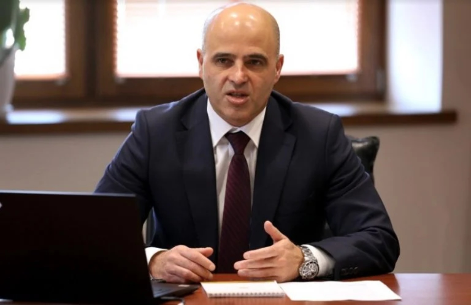 Παραιτείται την επόμενη βδομάδα από πρωθυπουργός των Σκοπίων ο Ντιμίταρ Κοβάτσεφσκι