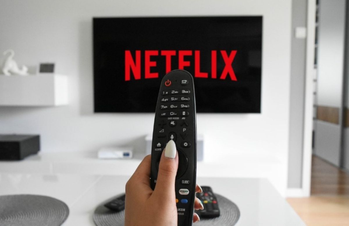 Netflix: Άλλες δύο ελληνικές σειρές μπαίνουν στην πλατφόρμα αυτό τον μήνα
