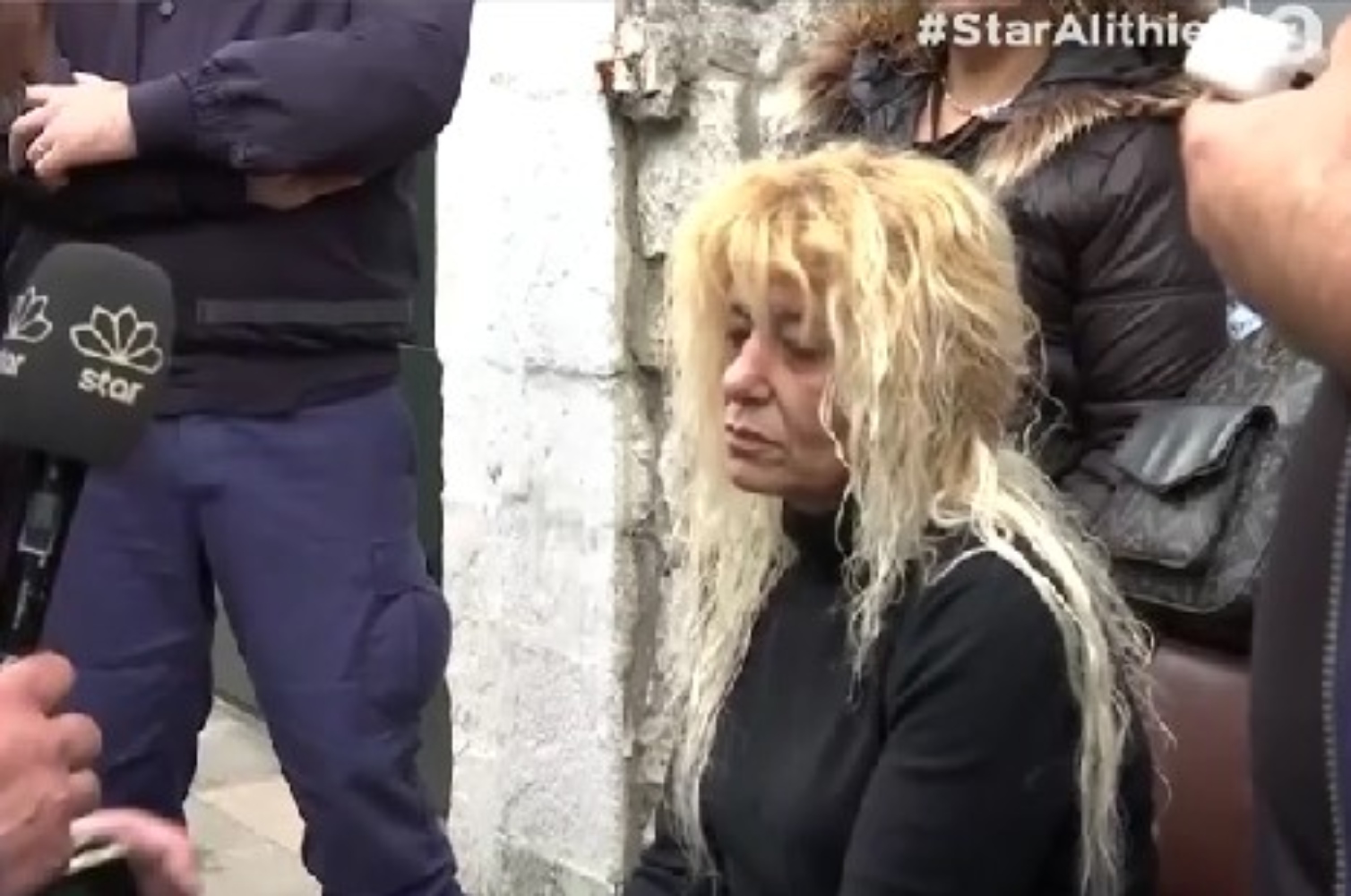 Συγκλονίζει η μάνα του Μπάμπη: «Αν έχει λίγη ψυχή μέσα του να μου πει πού είναι το παιδί μου»