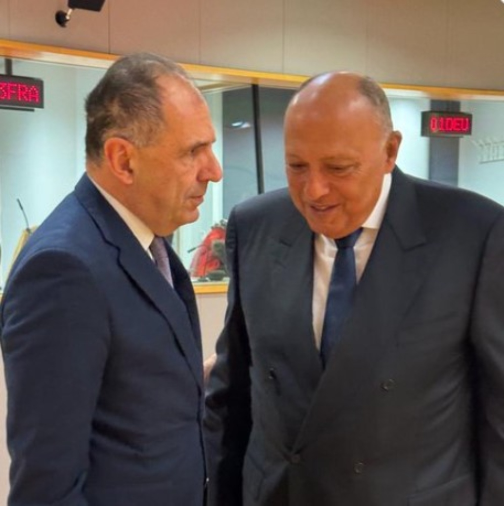 Γεραπετρίτης: Υπέρ της αναβάθμισης των σχέσεων της Αιγύπτου με την ΕΕ